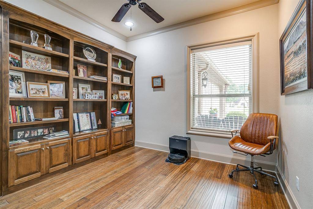 7101 Westover Drive, Granbury, TX 76049