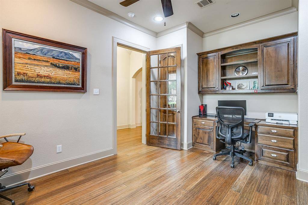 7101 Westover Drive, Granbury, TX 76049