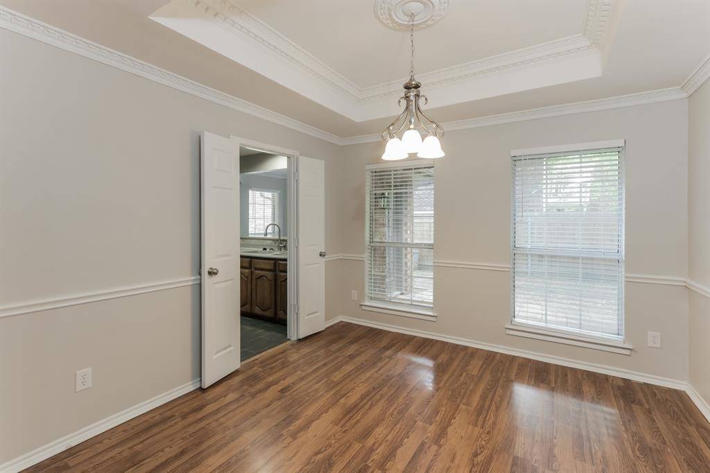 542 Renee Lane, Desoto, TX 75115