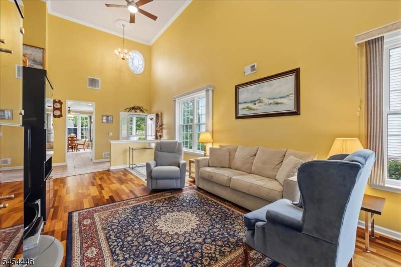 11 Disbro Ln, Franklin Twp., NJ 08873