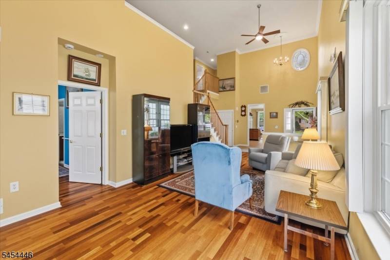 11 Disbro Ln, Franklin Twp., NJ 08873