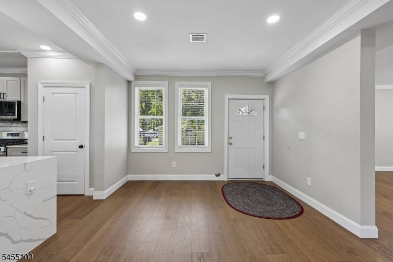 34 Gates Ave, Warren Twp., NJ 07059