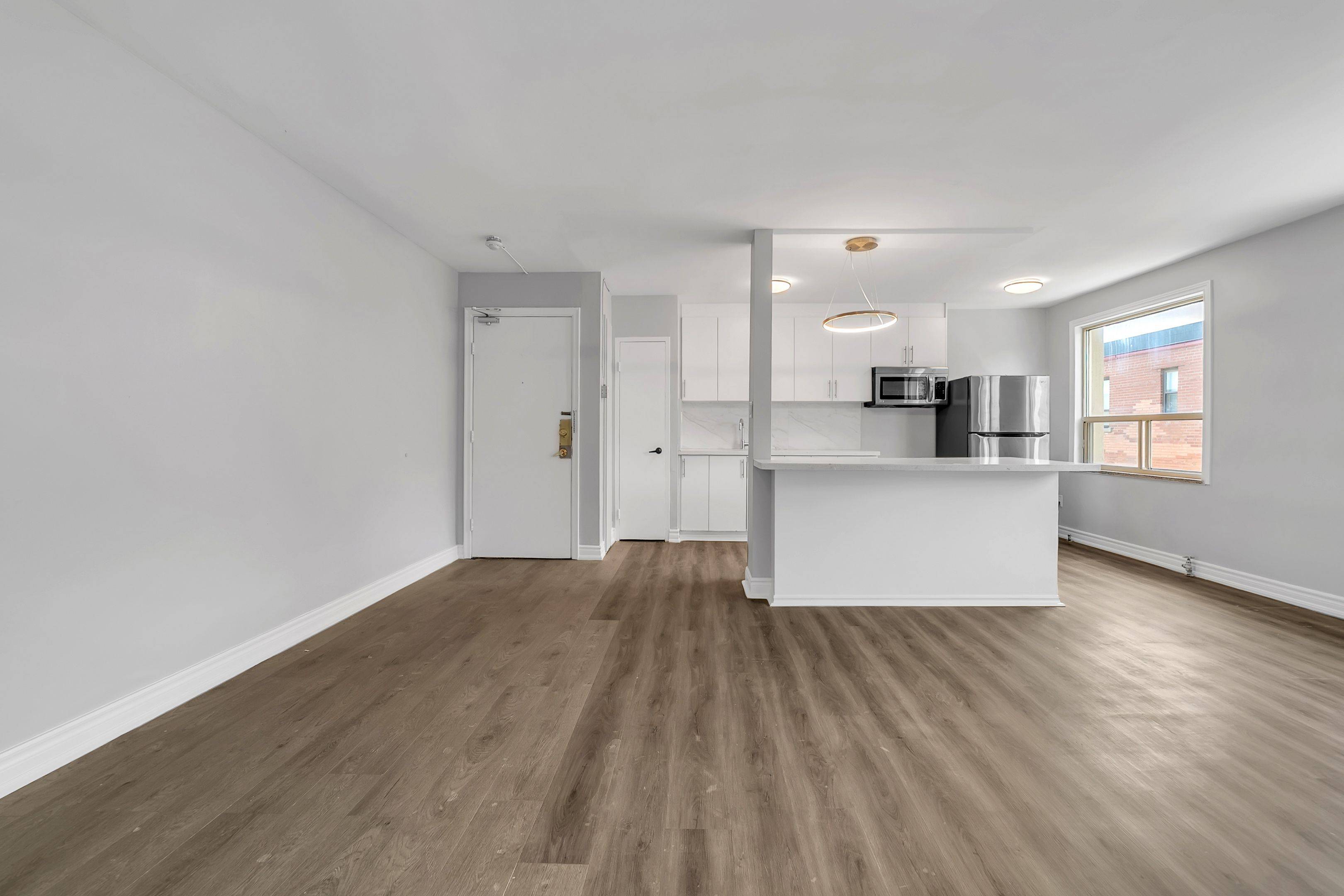 896 Eglinton AVE E #310, Toronto C11, ON M4G 2L2