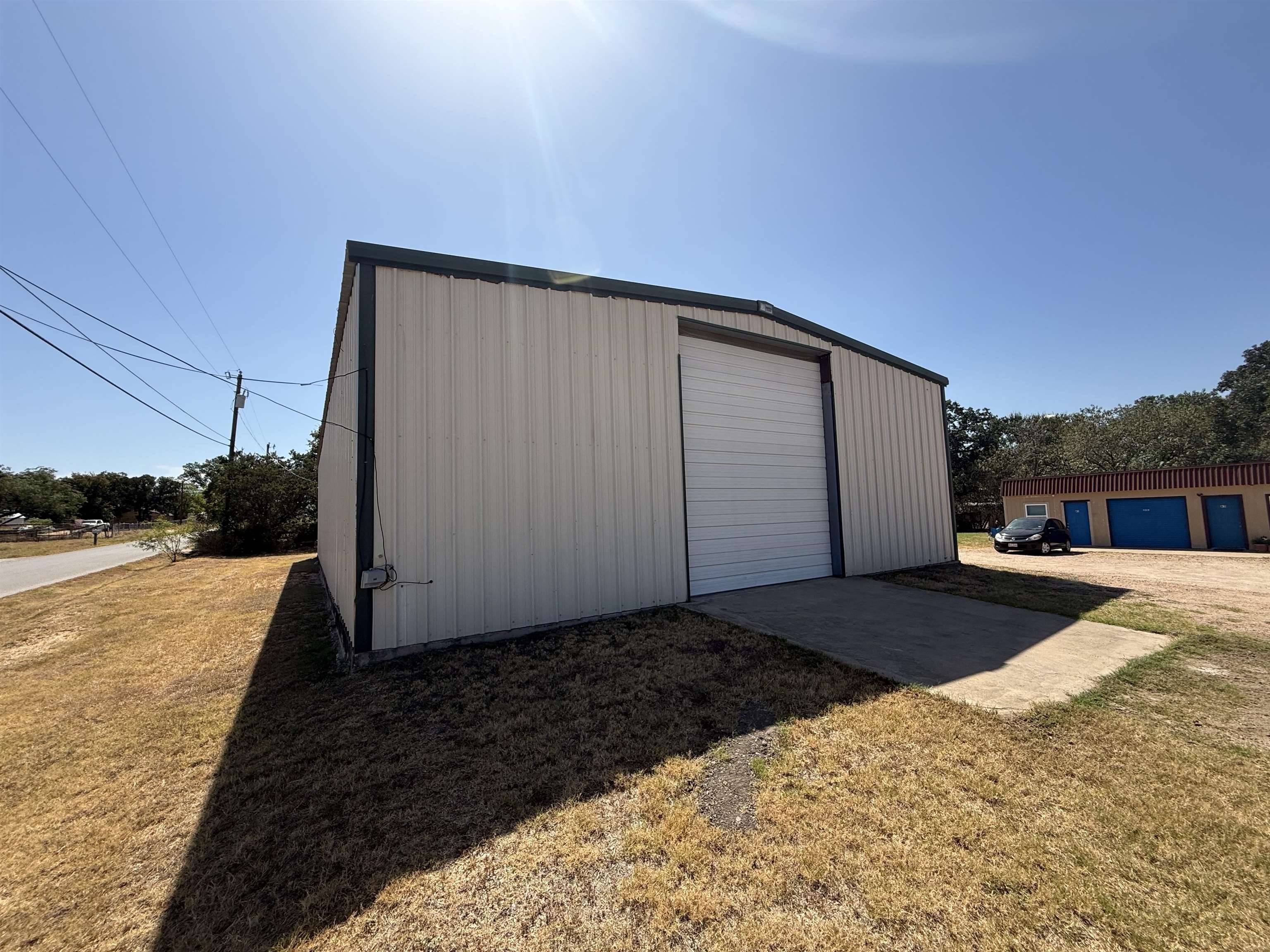1406 Churchill DR, Granite Shoals, TX 78654