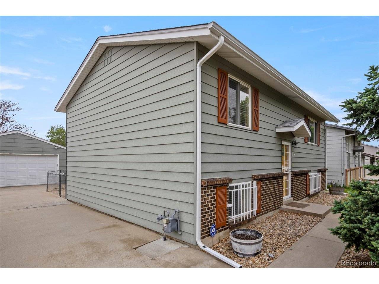 1115 Ouray, Aurora, CO 80011