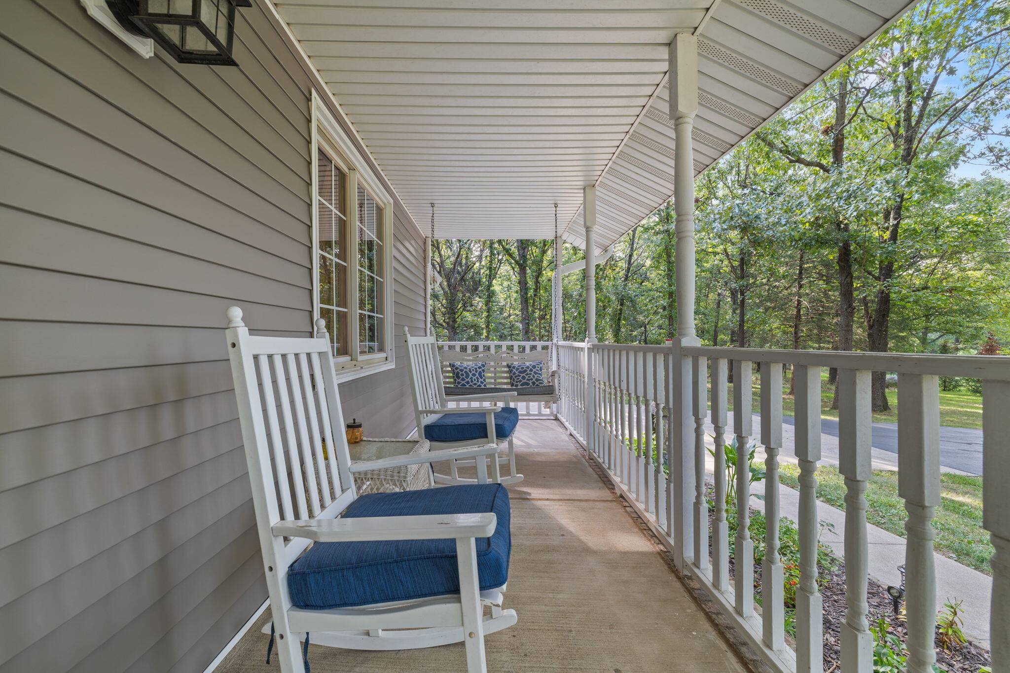 209 W Farm Road 82, Springfield, MO 65803
