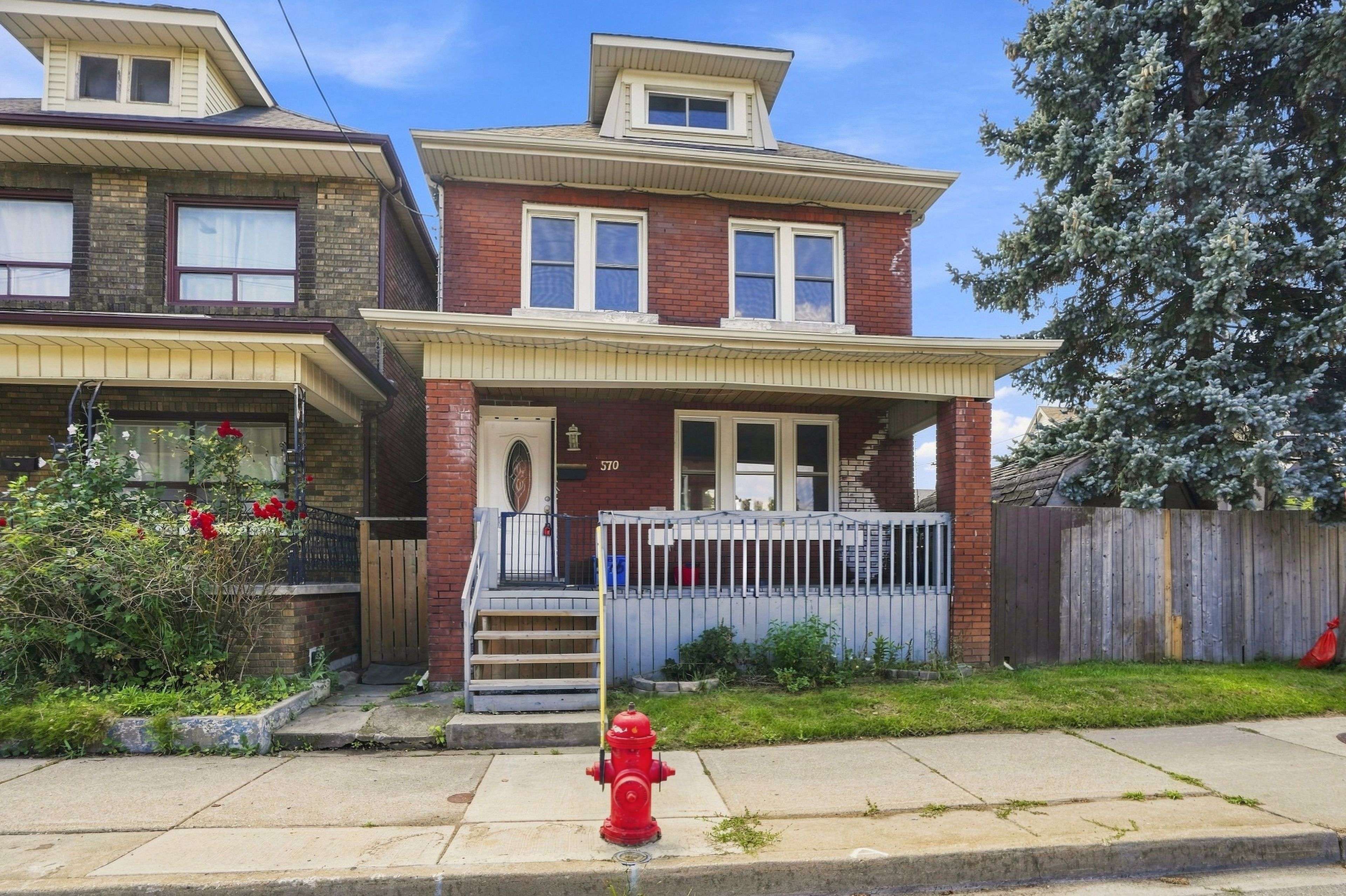 570 Cannon ST E, Hamilton, ON L8L 2G4