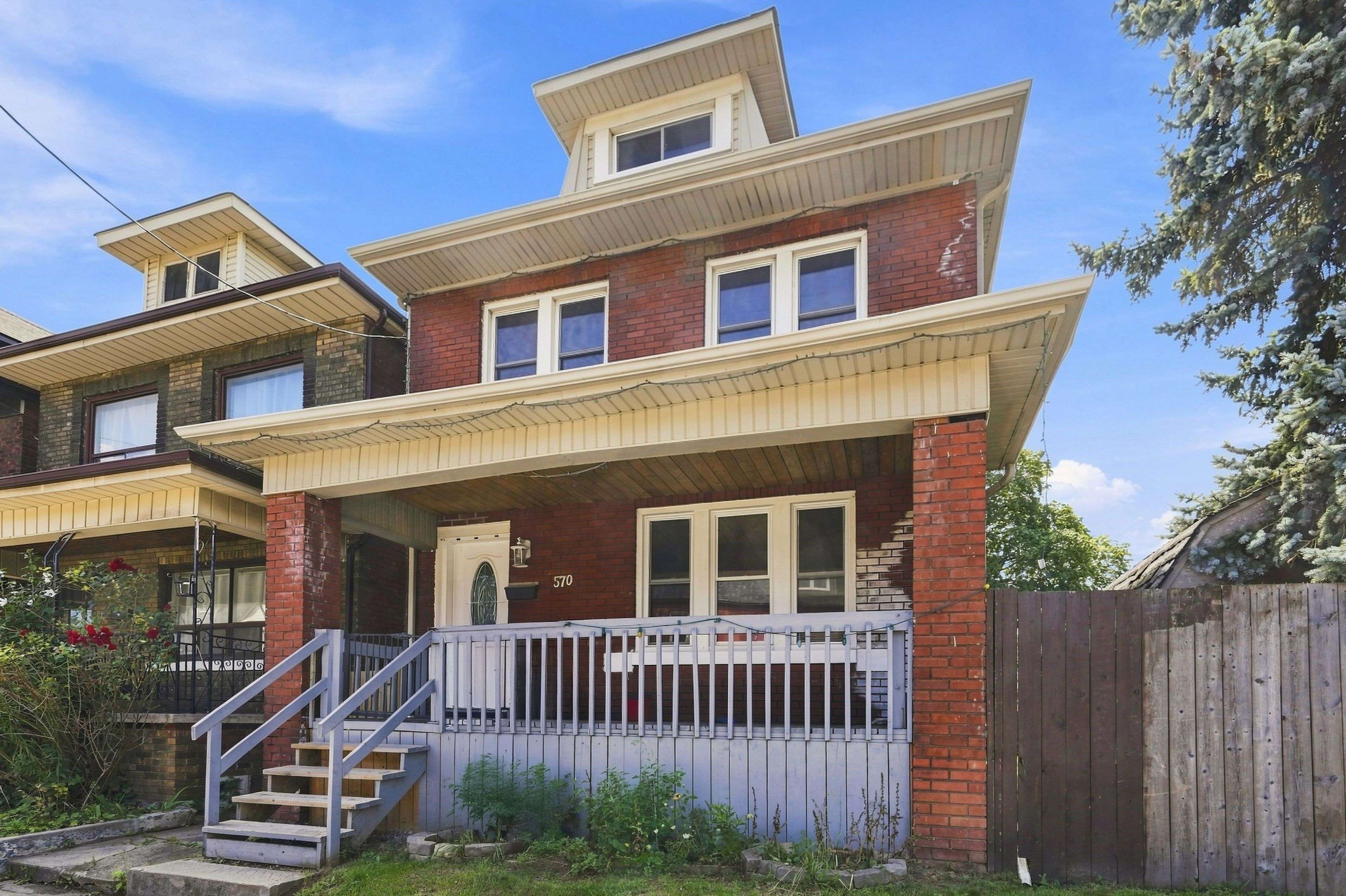 570 Cannon ST E, Hamilton, ON L8L 2G4