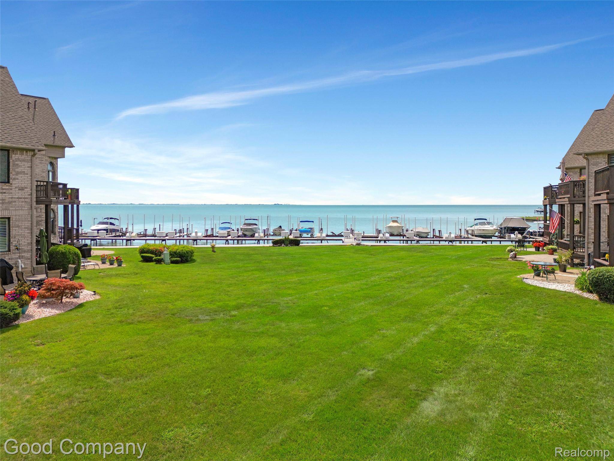 50684 Harbour View DR N, New Baltimore, MI 48047