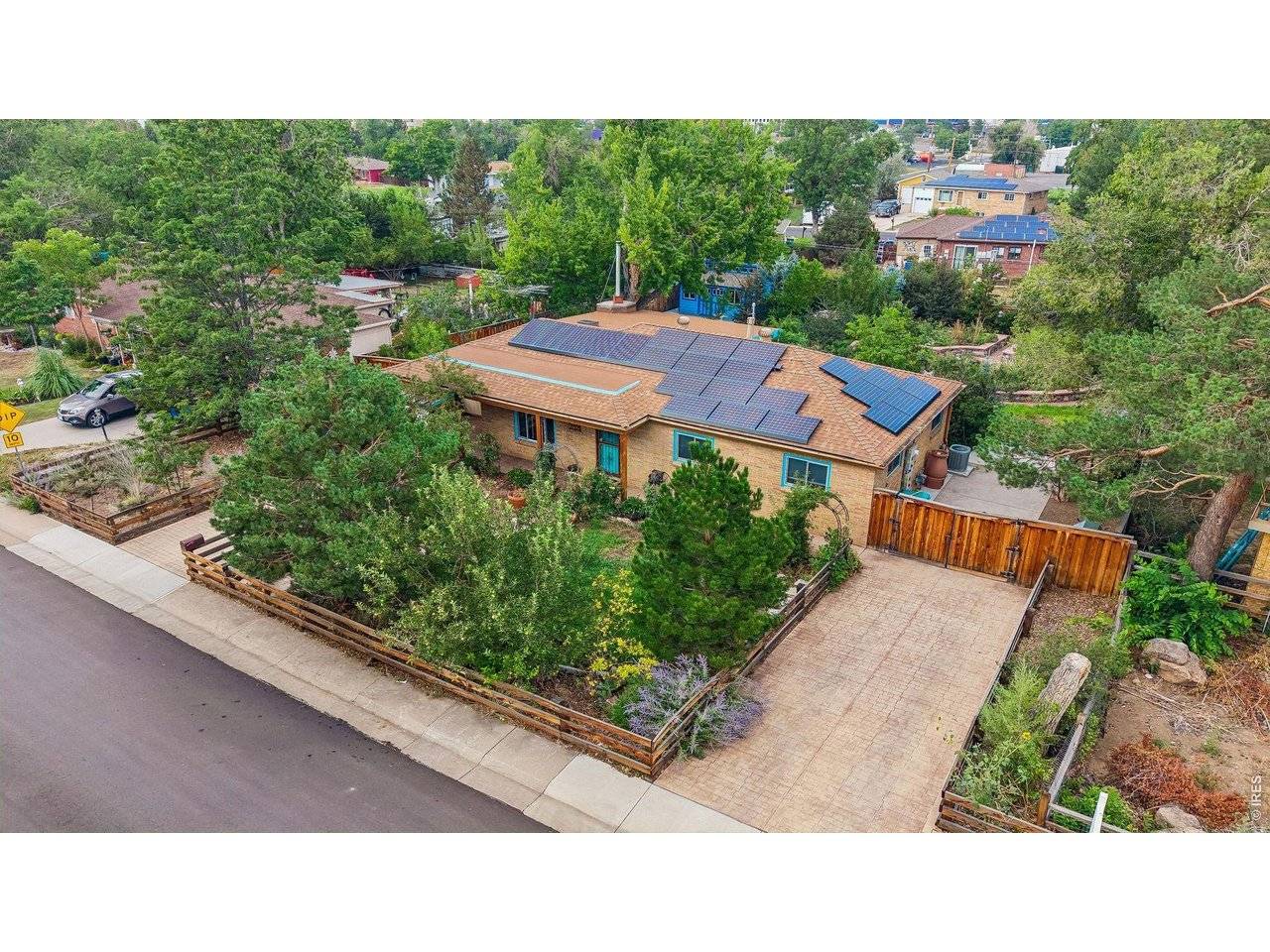 10355 W 13th, Lakewood, CO 80215