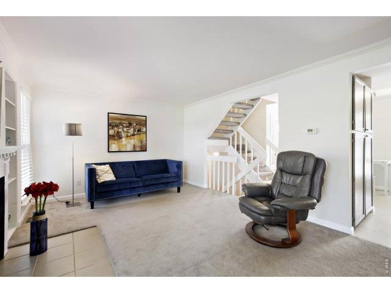 942 Reynolds Farm #9-B, Longmont, CO 80503