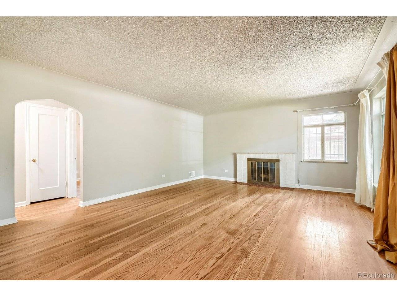 2875 Holly, Denver, CO 80207