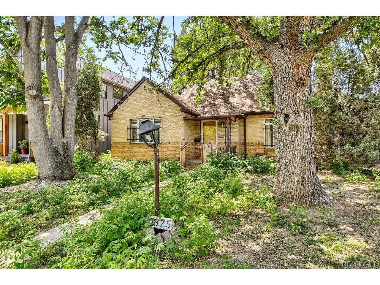 2875 Holly, Denver, CO 80207