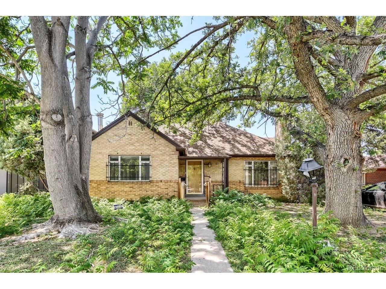 2875 Holly, Denver, CO 80207
