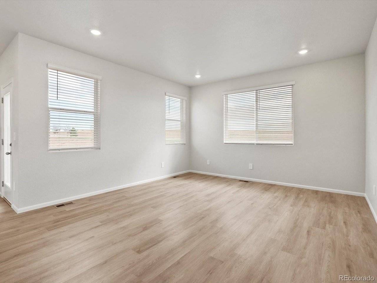 512 97th, Greeley, CO 80631