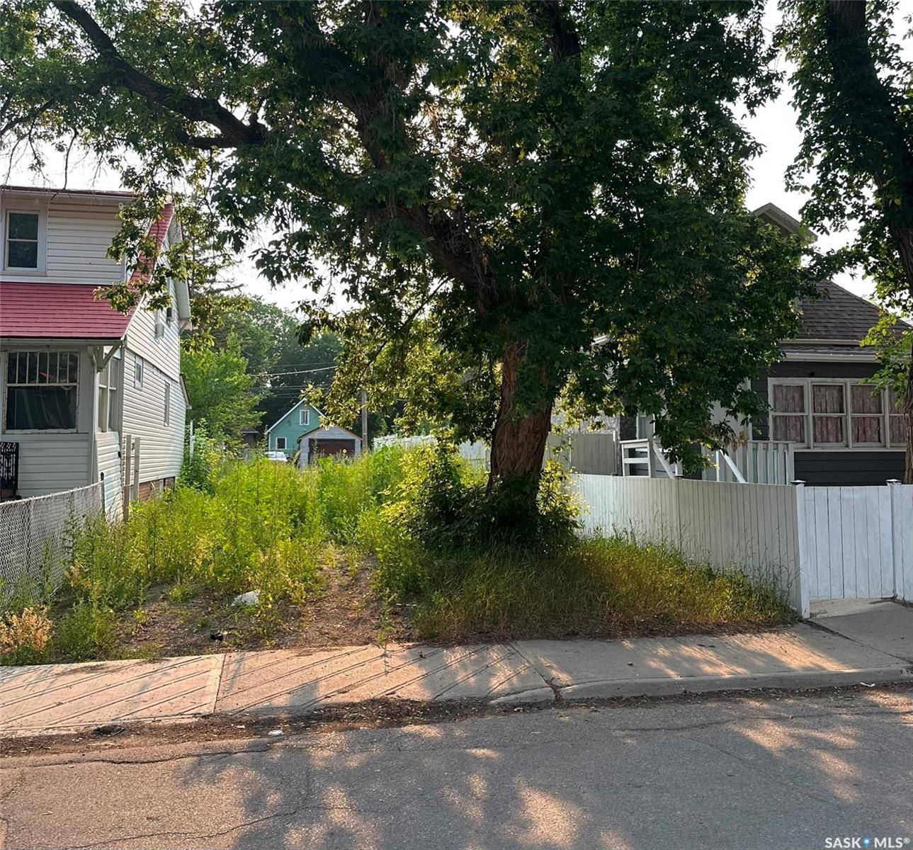 1760 Toronto STREET, Regina, SK S4P 1M4