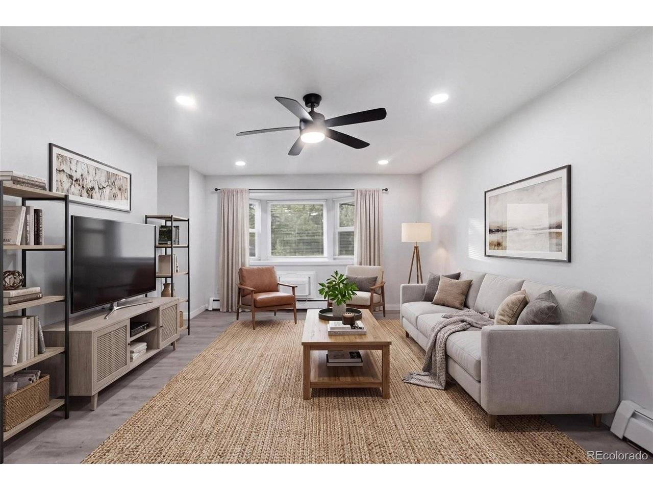 92 N Newark #C, Aurora, CO 80012