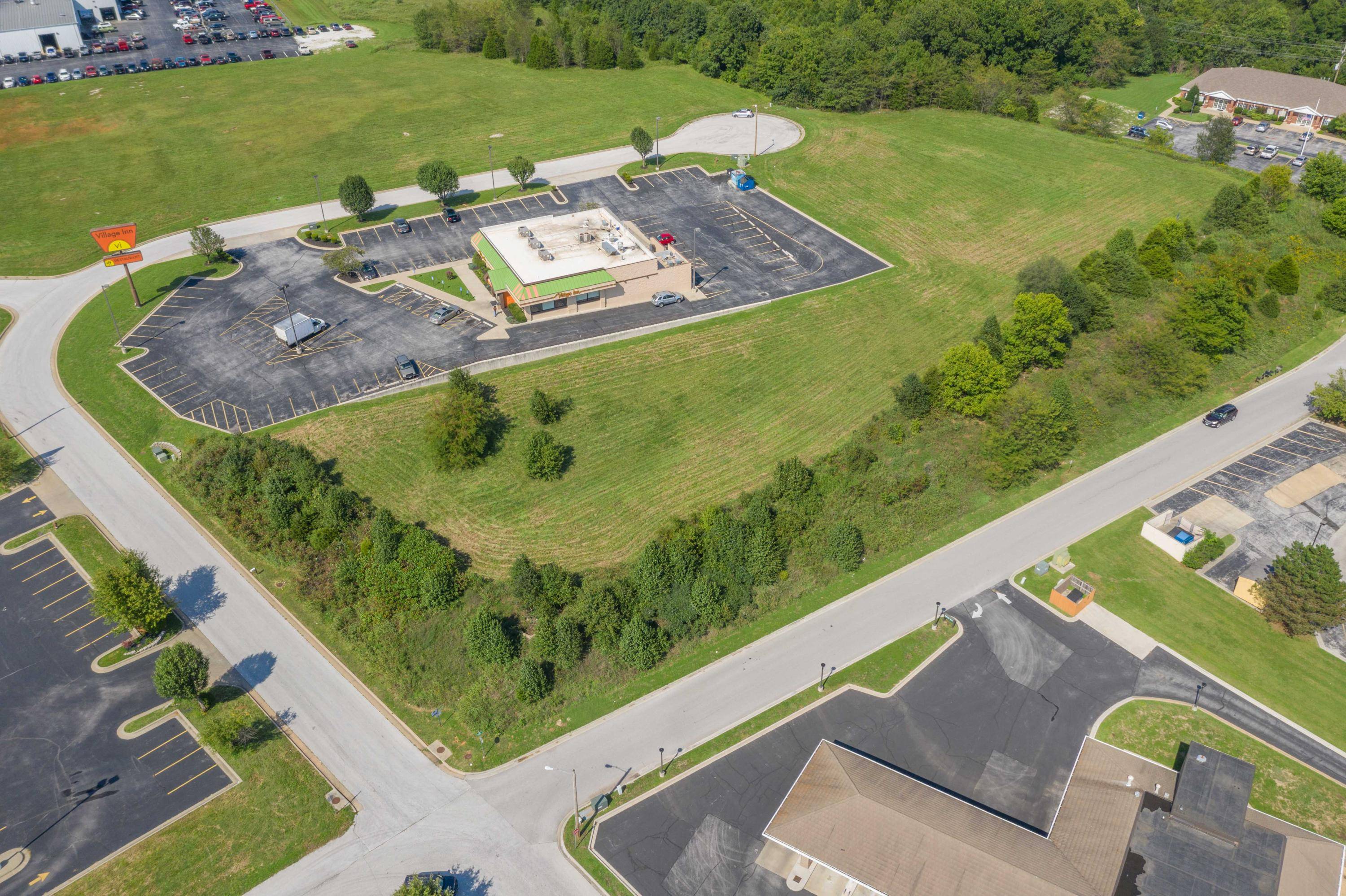 1685 W Diane, Ozark, MO 65721