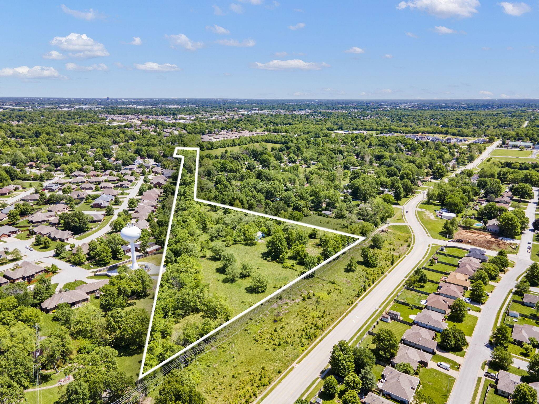 3475 W Farm Road 178, Springfield, MO 65810
