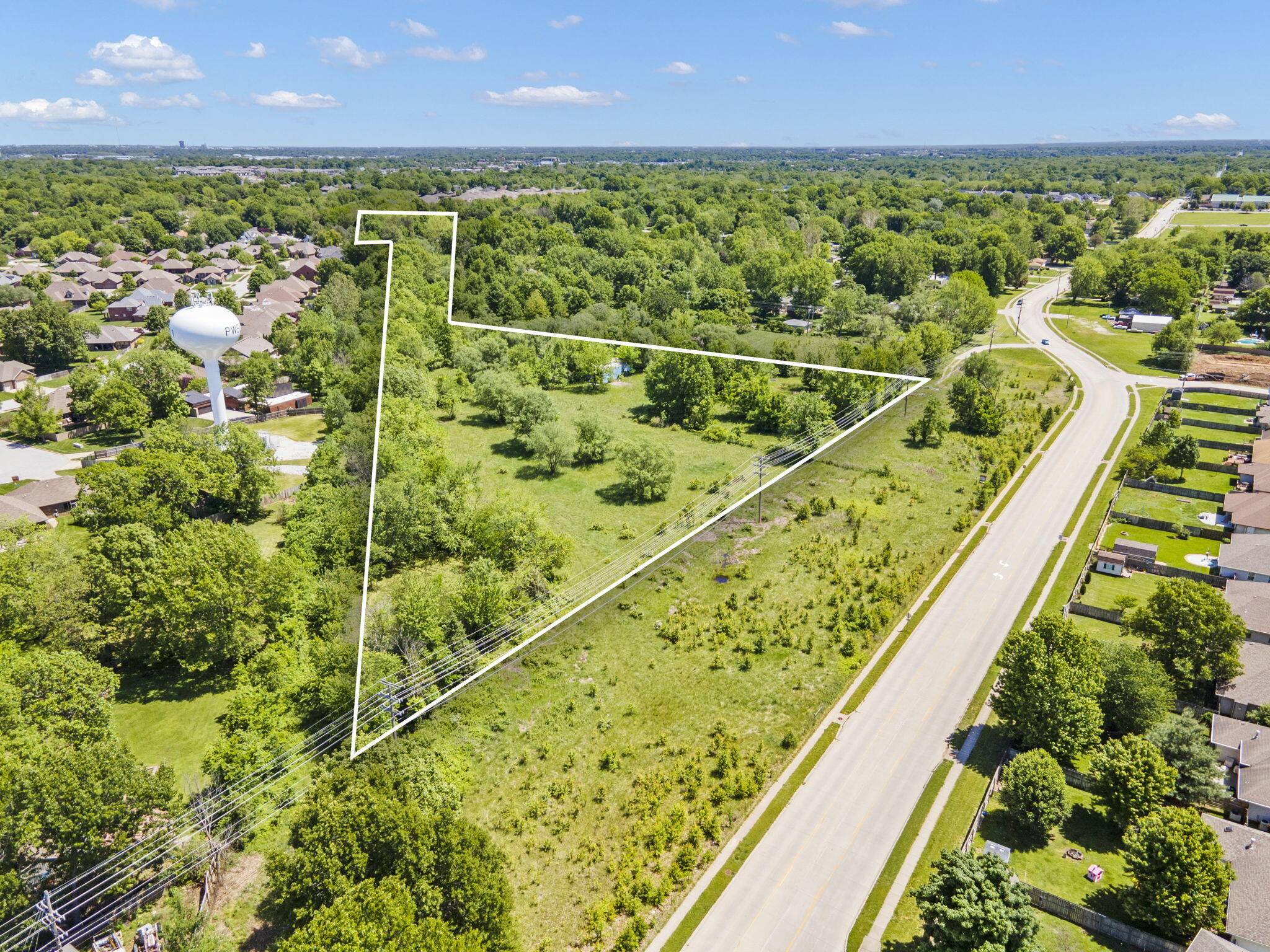 3475 W Farm Road 178, Springfield, MO 65810