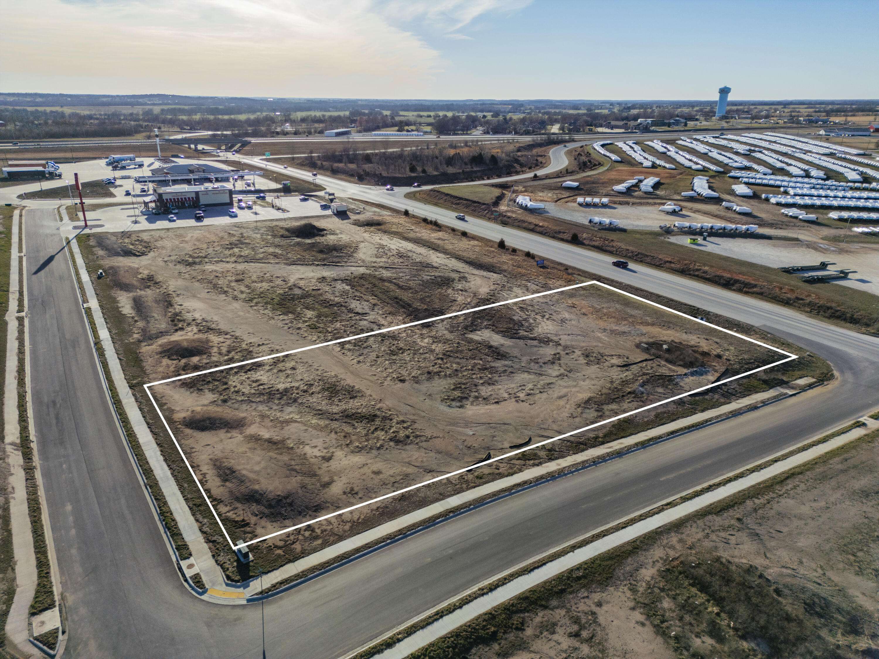 003 S Faith CT, Bolivar, MO 65613