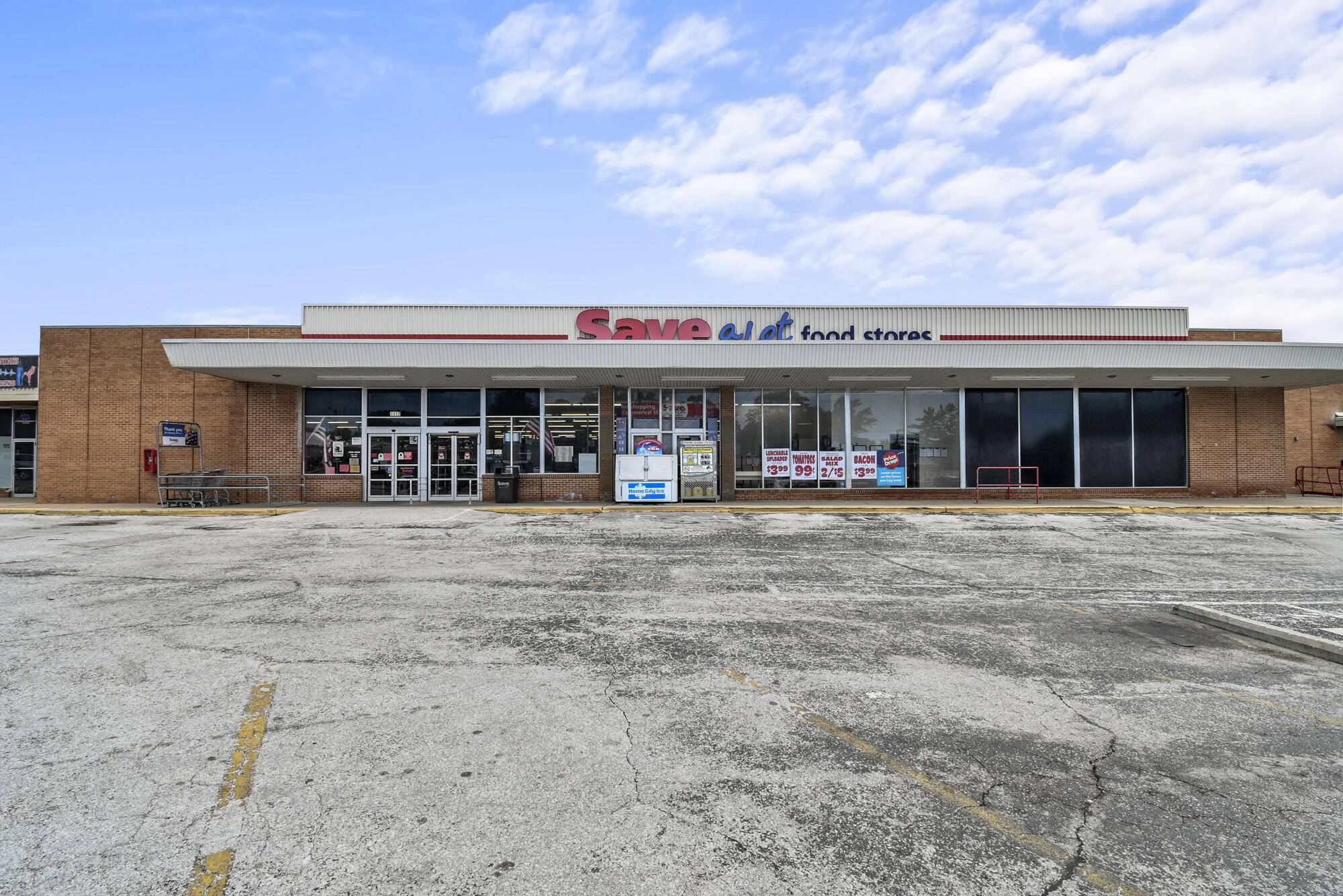 1117 E Commercial ST, Springfield, MO 65803