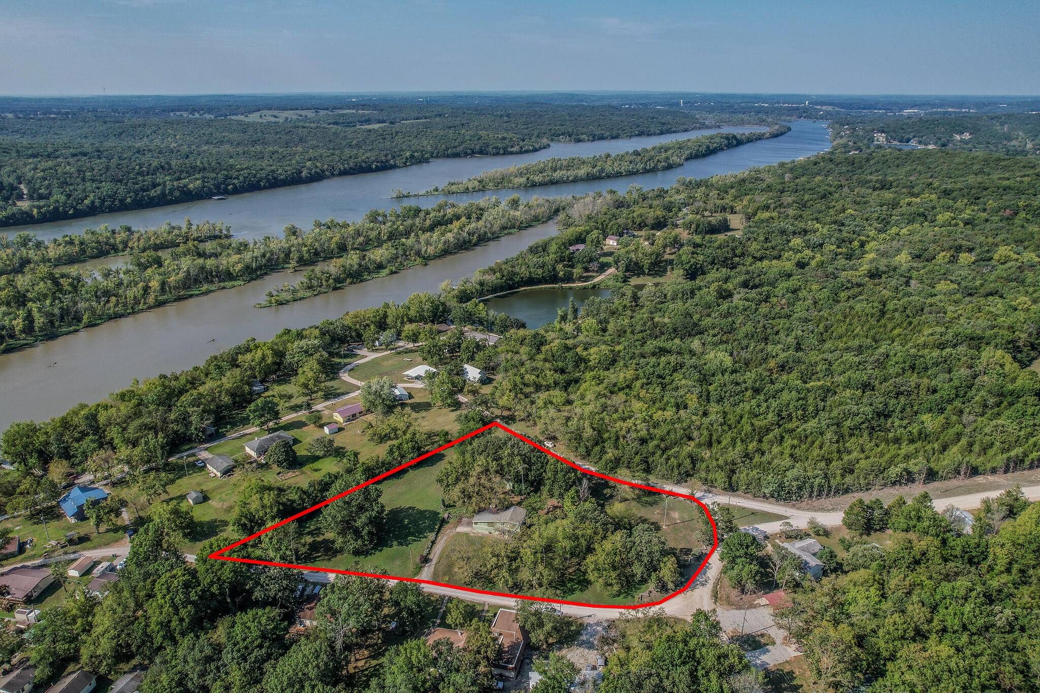 28409 Bali RD, Warsaw, MO 65355