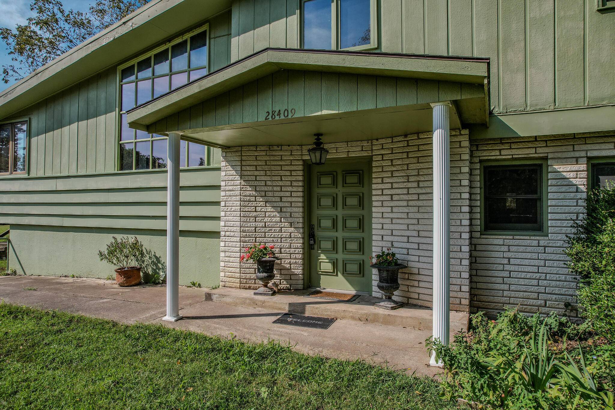 28409 Bali RD, Warsaw, MO 65355