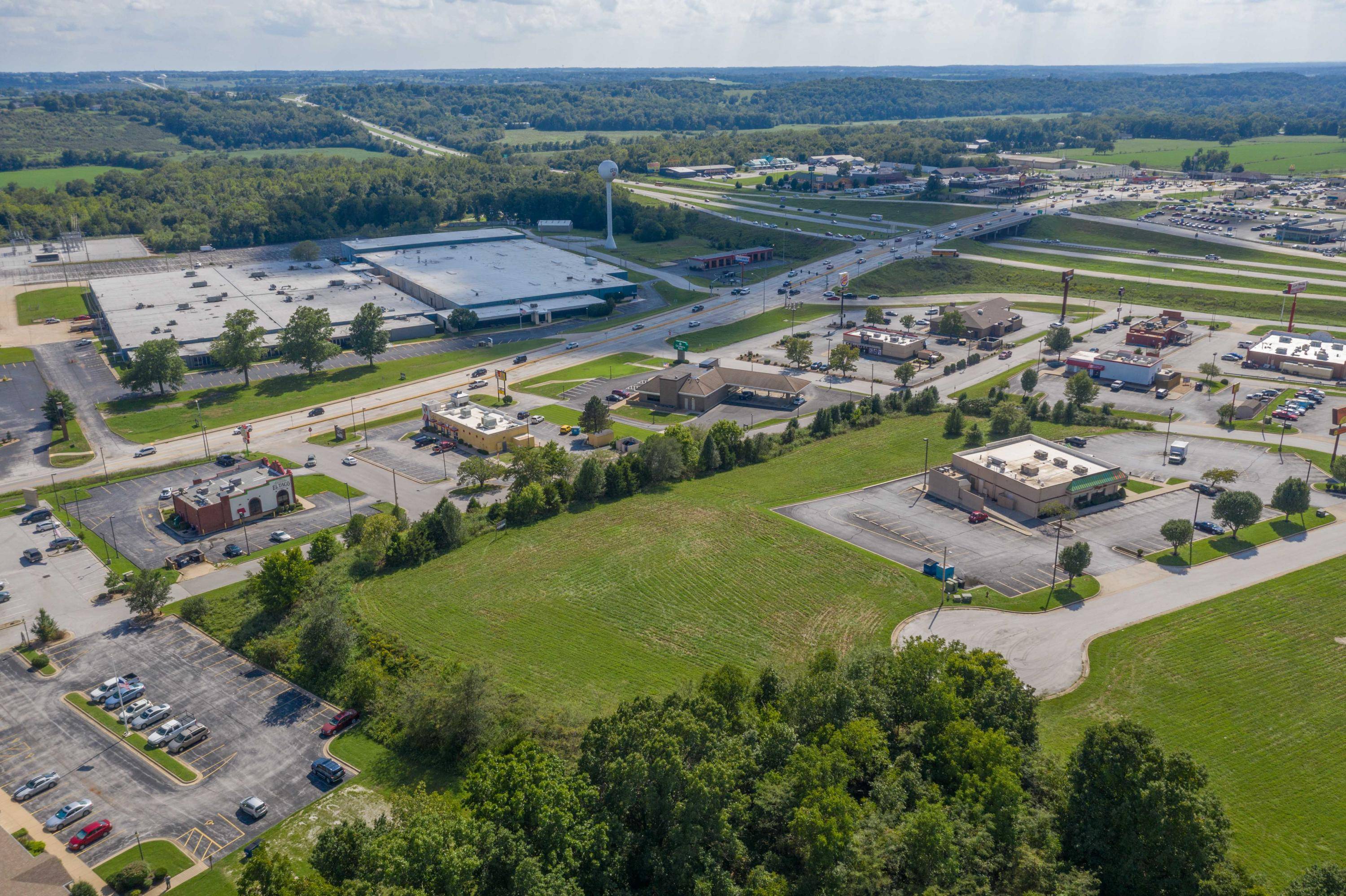 1624 W Dawn, Ozark, MO 65721