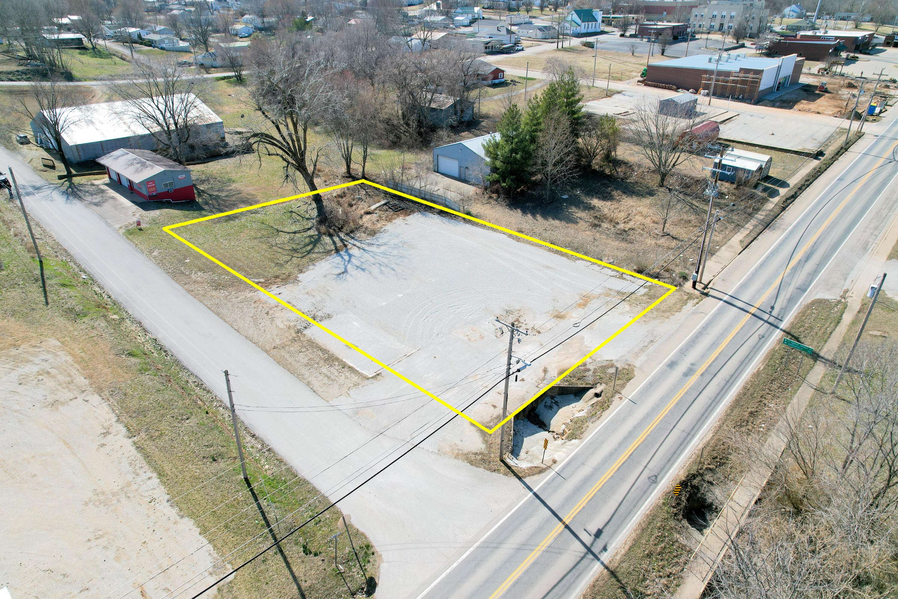 212 E East ST, Stockton, MO 65785