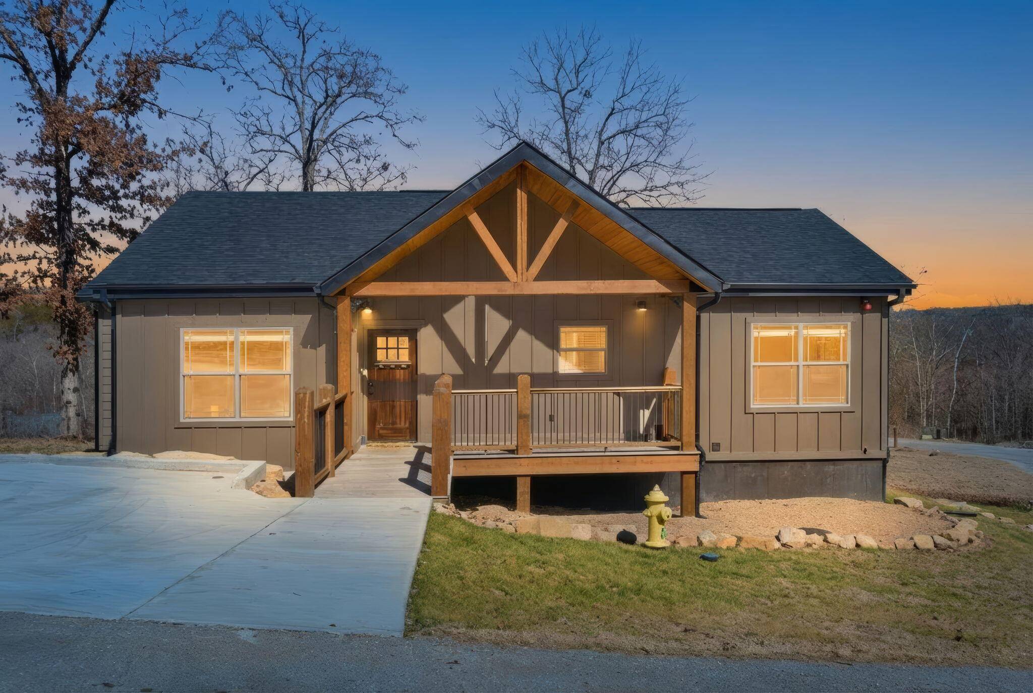 229 Clay Bank RD, Branson, MO 65616