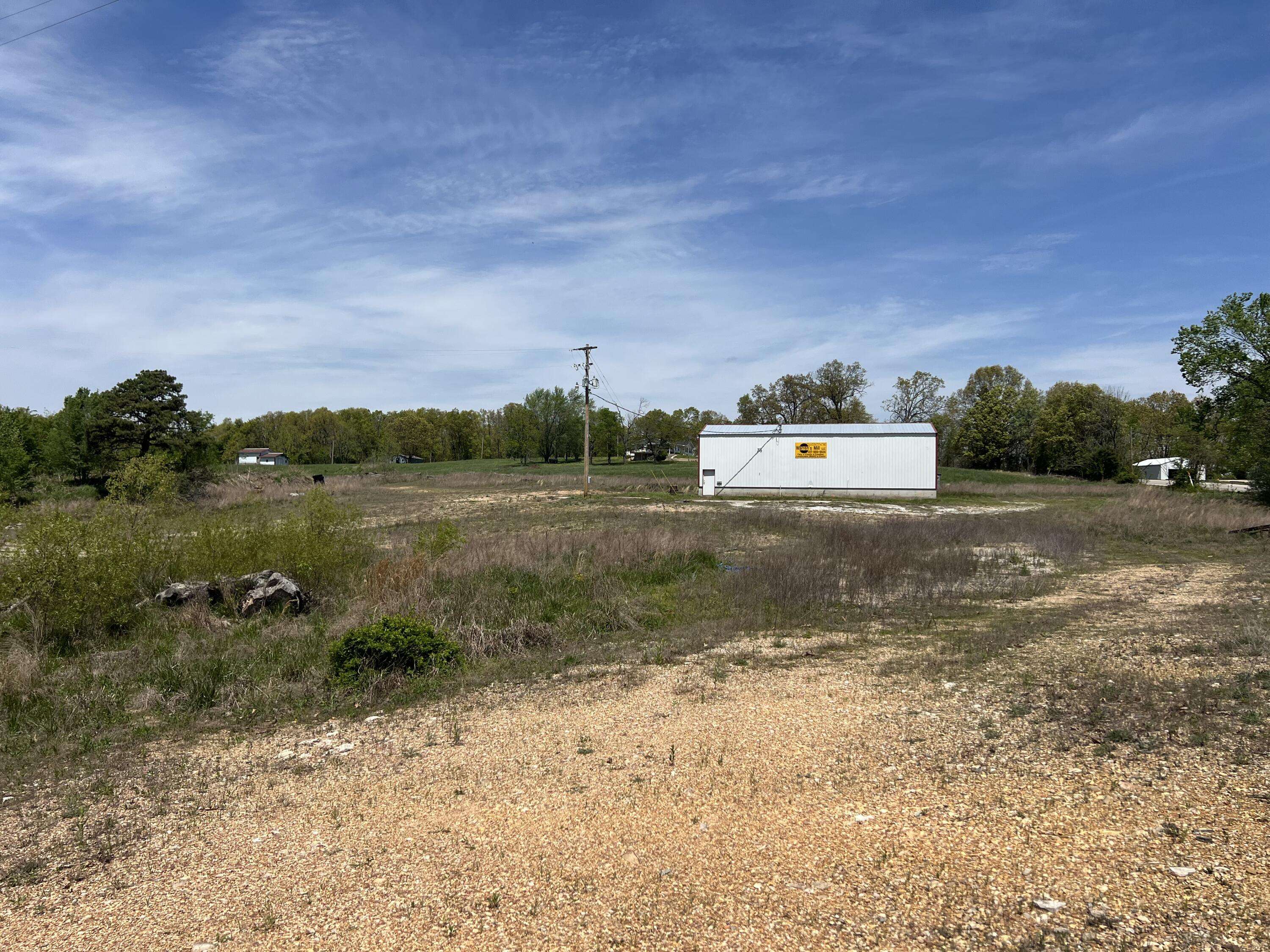 15839 E State Highway 76, Ava, MO 65608