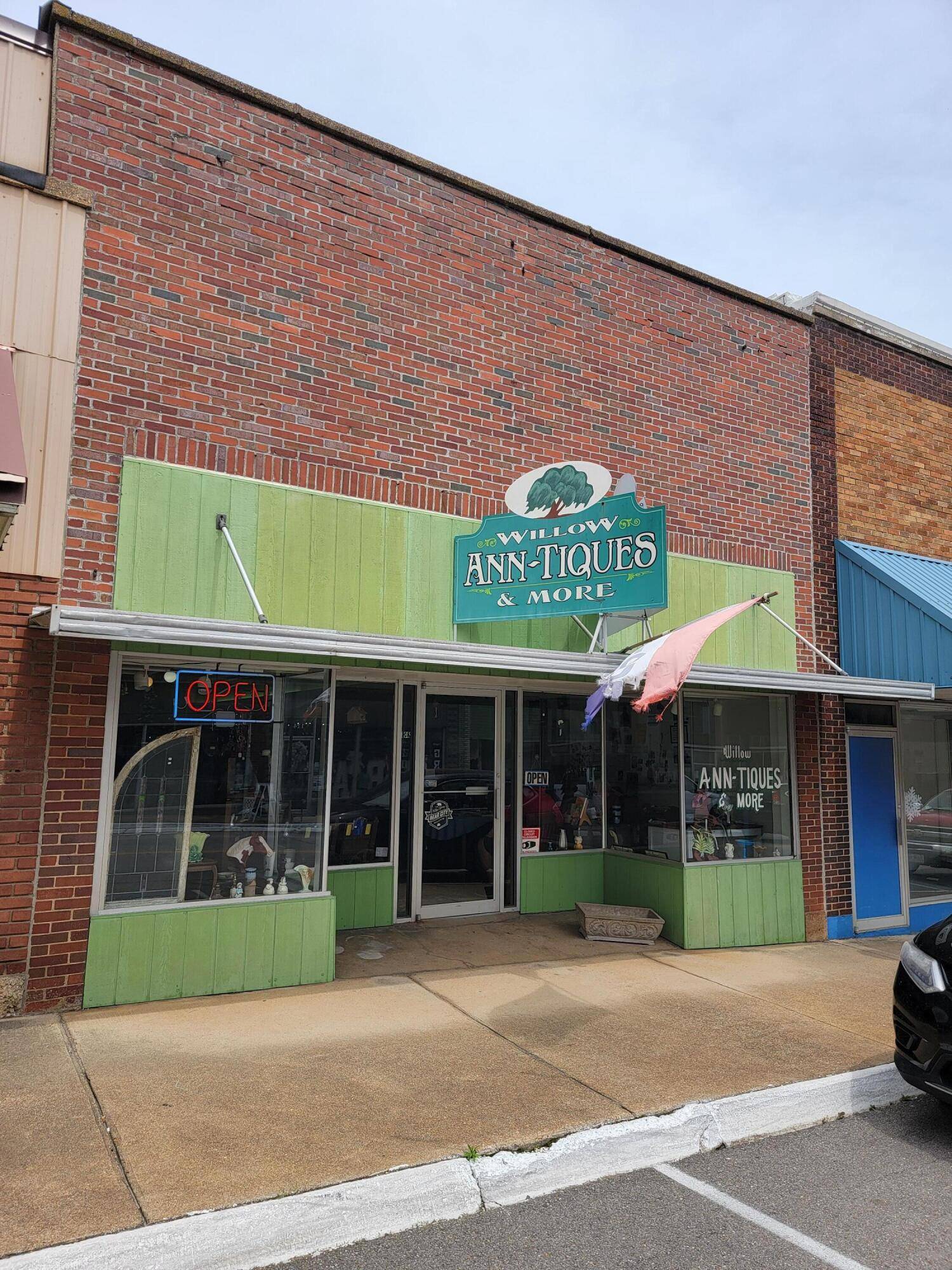 115 East Main Street, Willow Springs, MO 65793