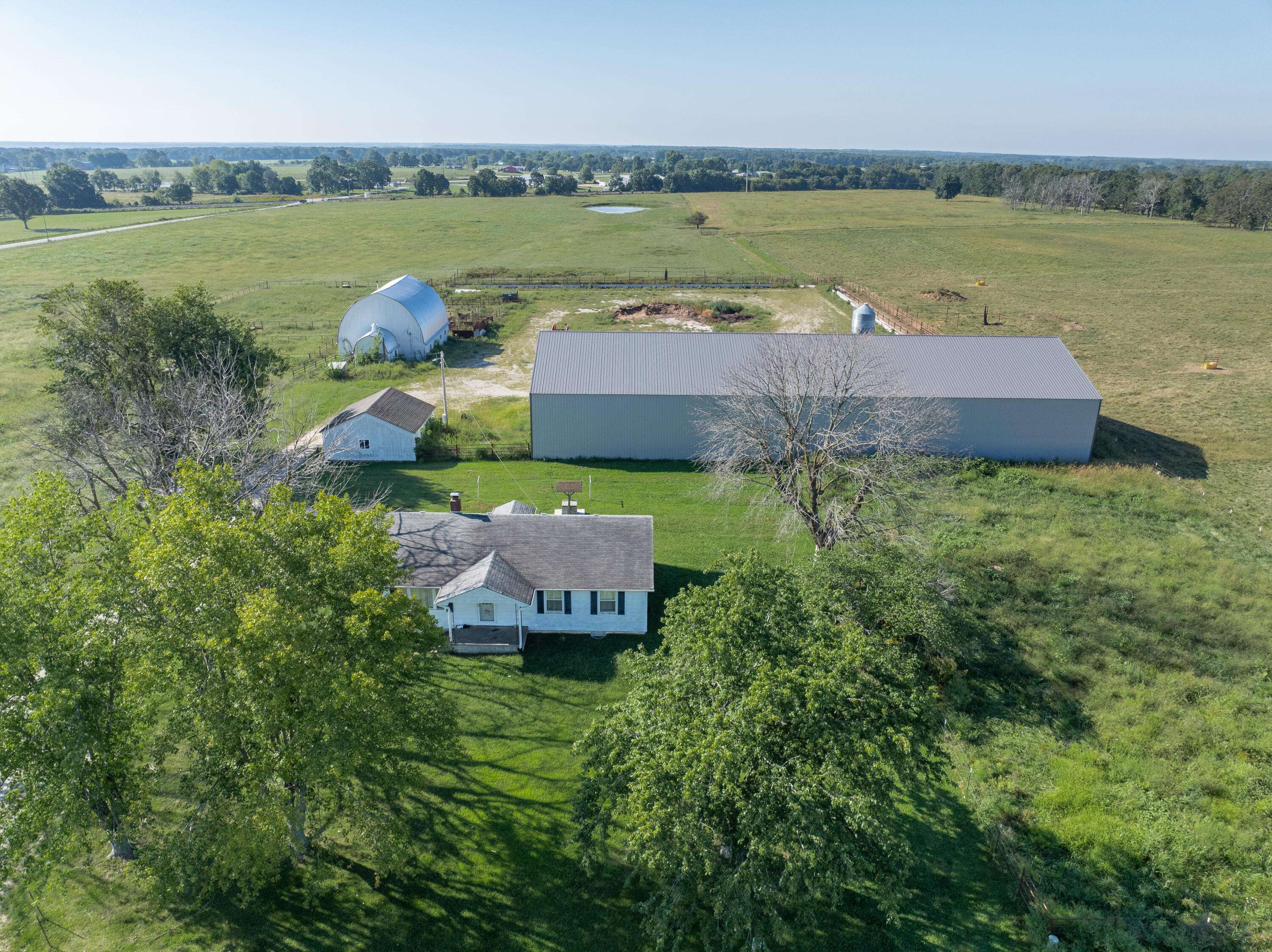 2288 Red Oak RD, Fordland, MO 65652