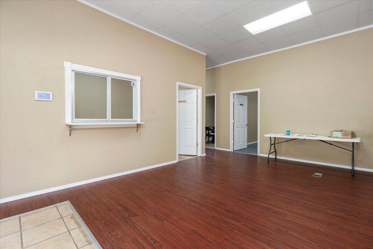1006 Nettleton AVE #Suite A, Thayer, MO 65791