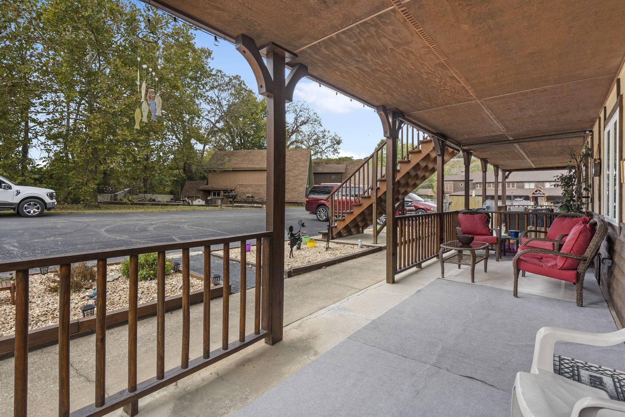 272 Valencia RD #2, Branson, MO 65616