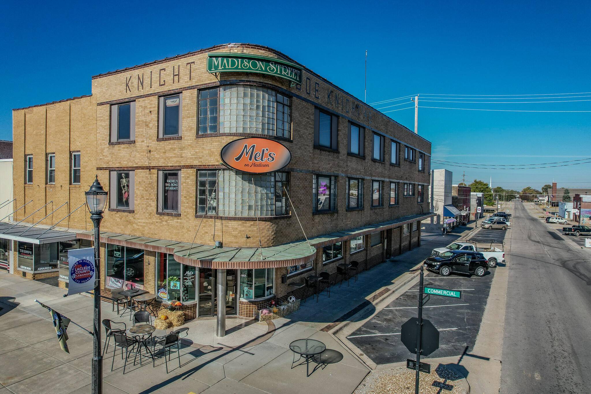 201 W Commercial ST, Lebanon, MO 65536