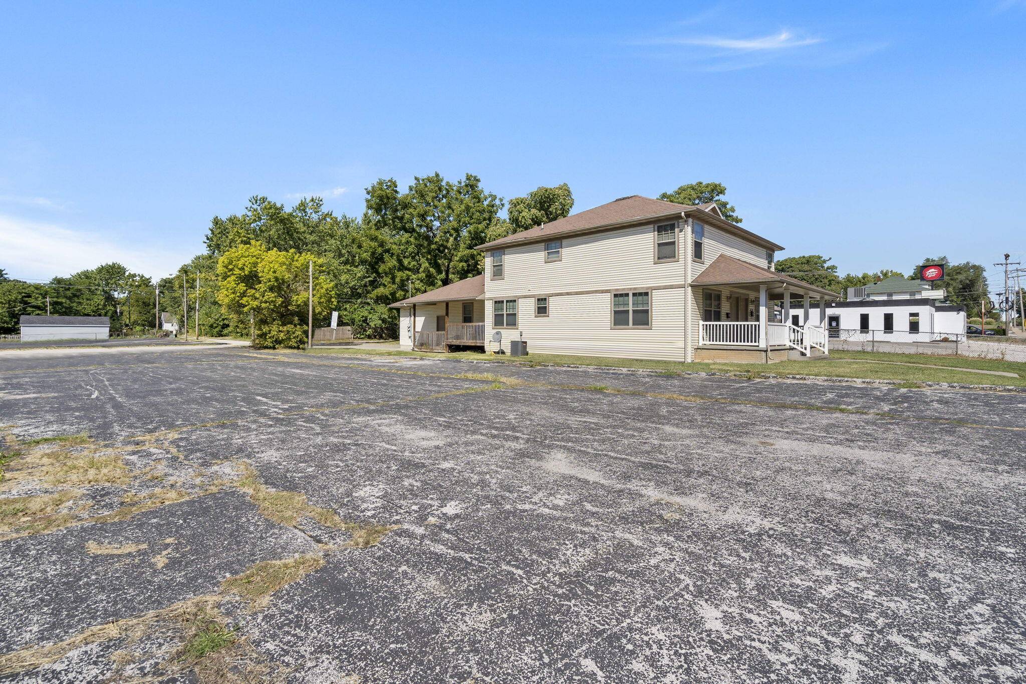 1113 N Grant AVE, Springfield, MO 65802
