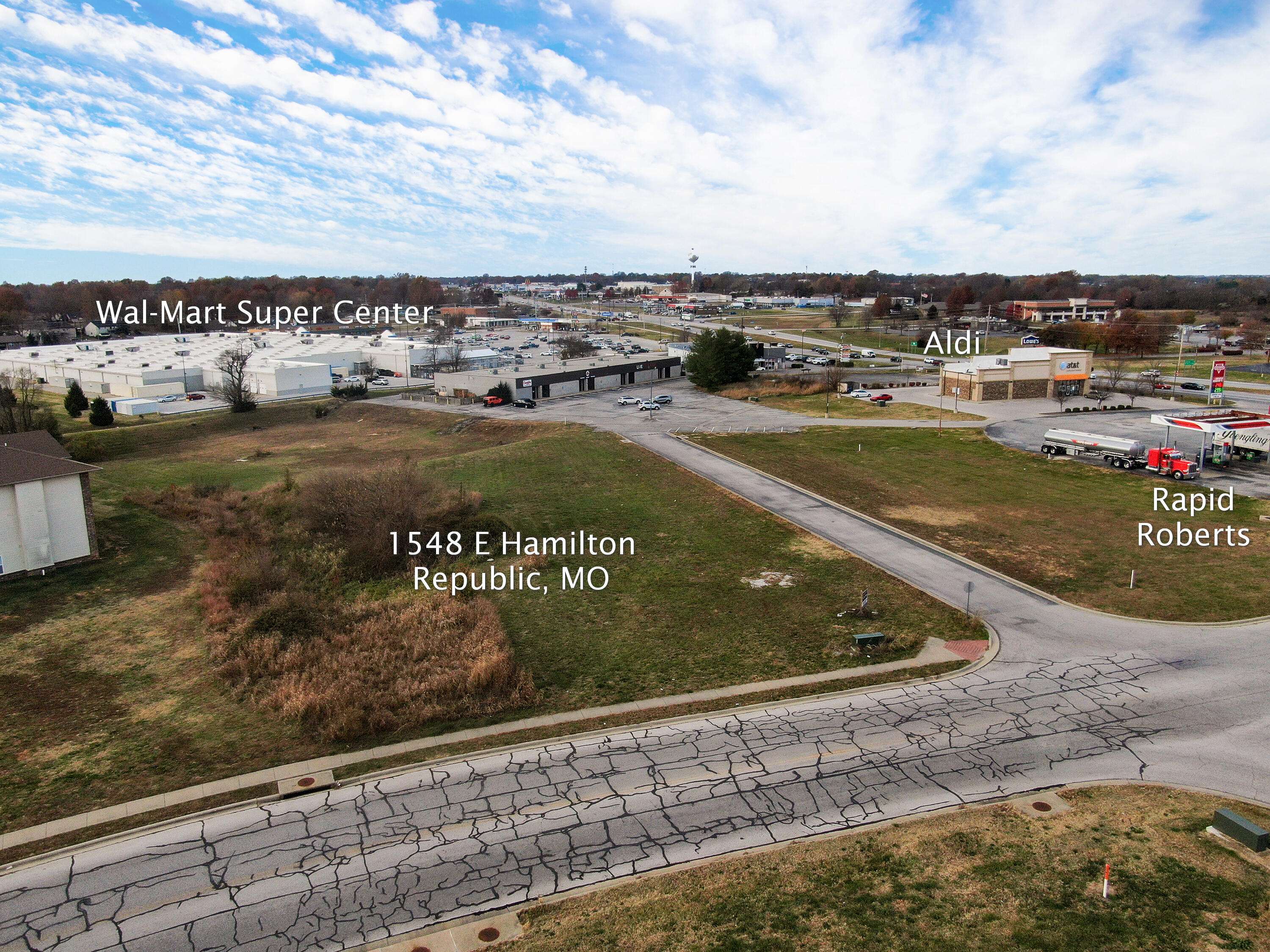 1548 E Hamilton ST, Republic, MO 65738