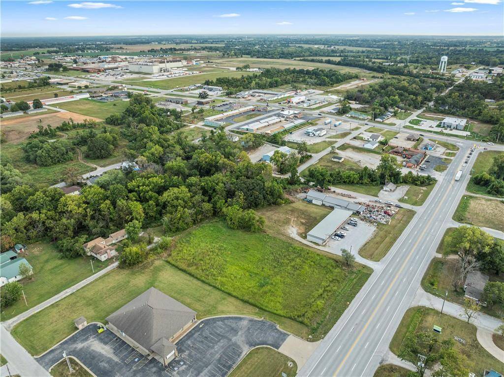 000 N Centennial BLVD, Nevada, MO 64772