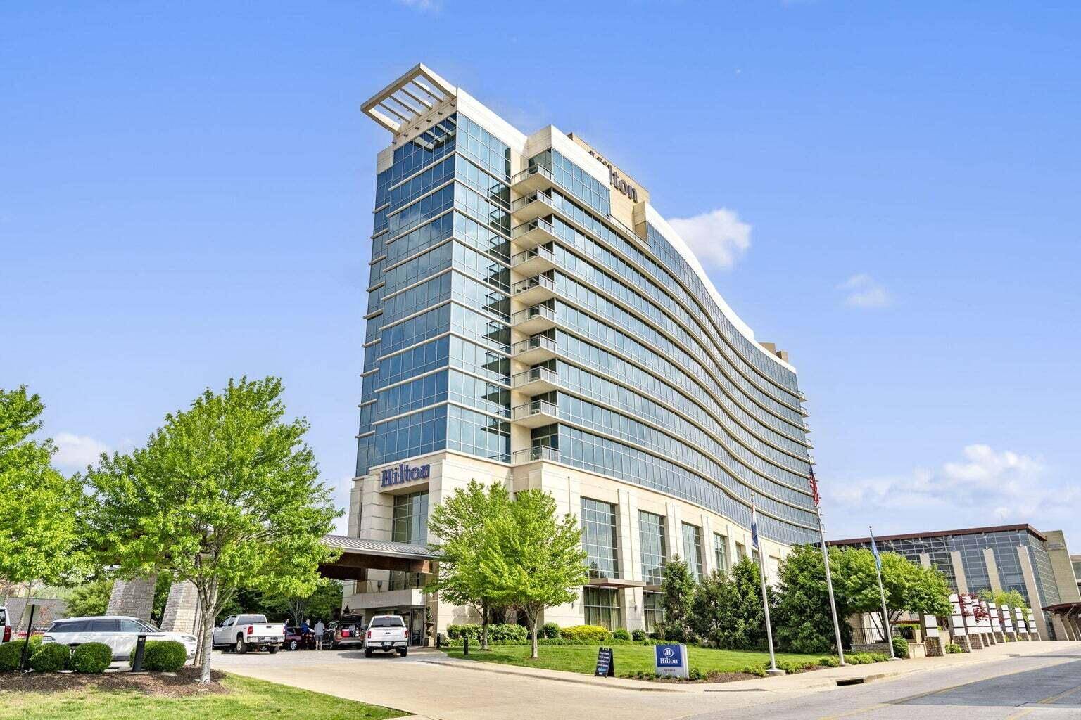 200 S Sycamore ST #1142, Branson, MO 65616