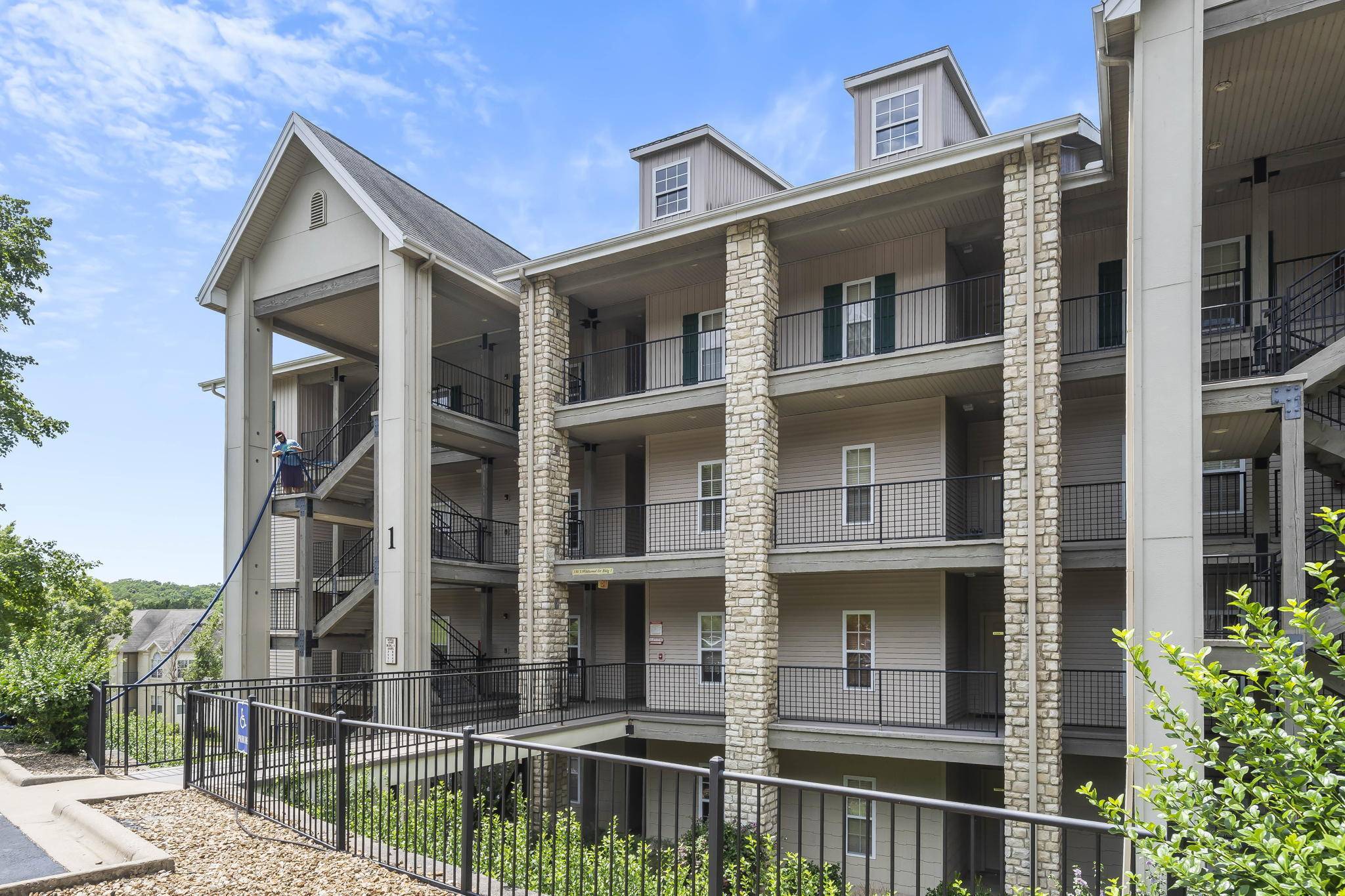 330 S Wildwood DR #7, Branson, MO 65616