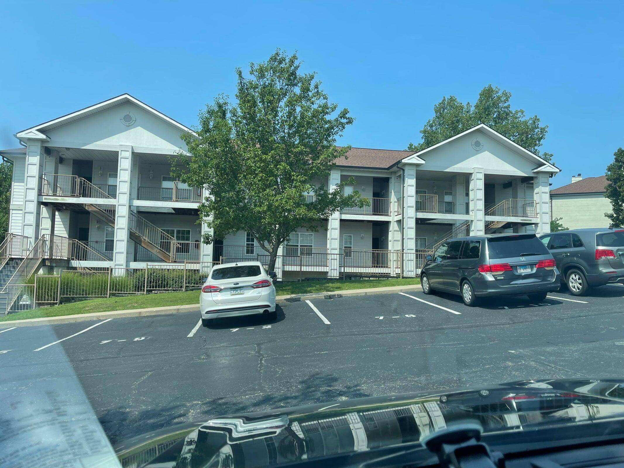 114 Oxford Drive #Units 1-11, Branson, MO 65616
