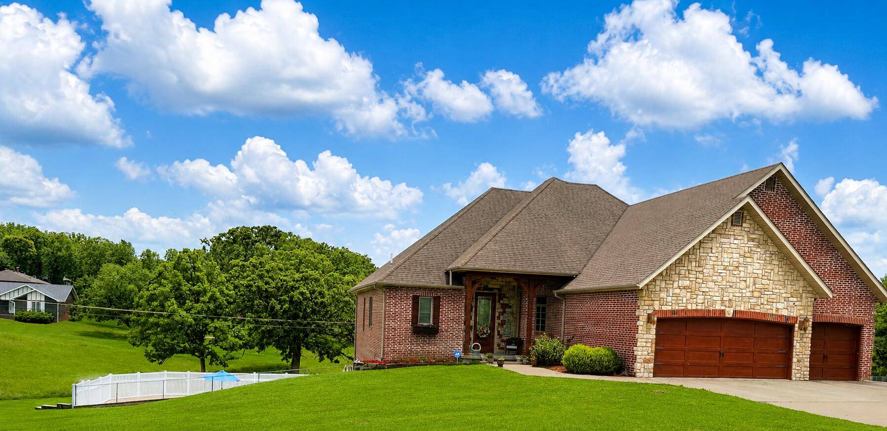 503 Curry AVE, Ava, MO 65608