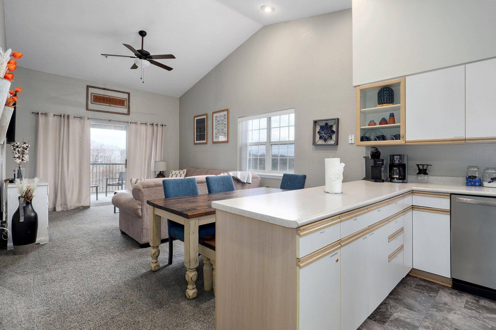 505 Valley View RD #302, Branson, MO 65616