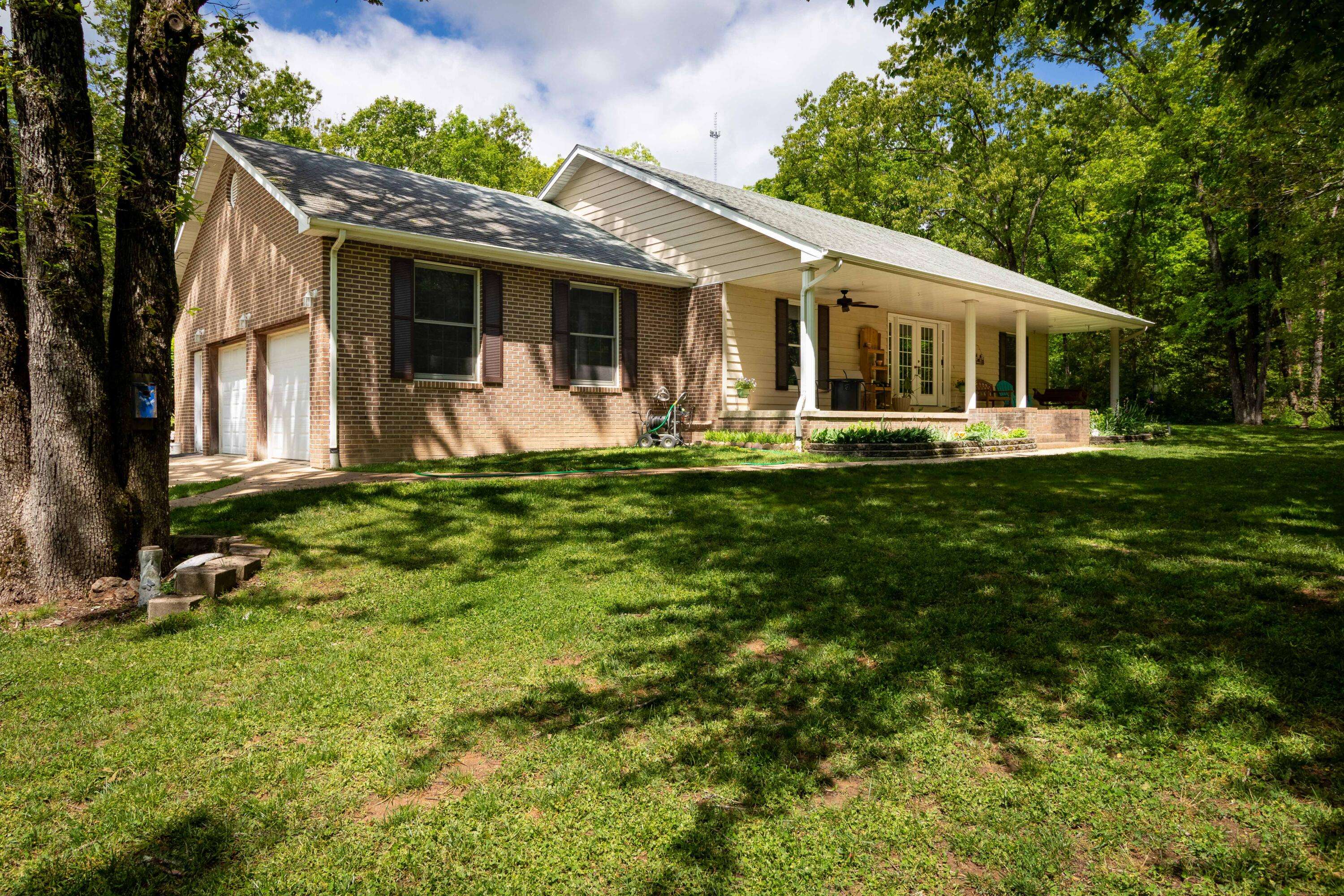 1219 County Road 6170, West Plains, MO 65775