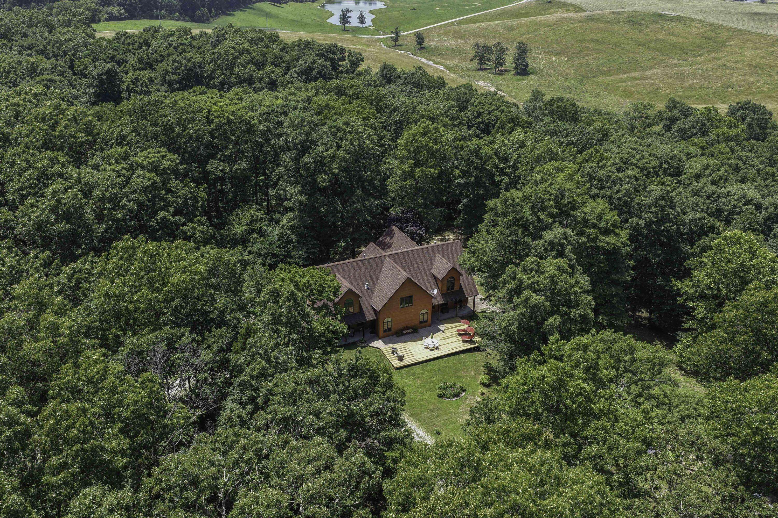 2789 Highway Jj, Squires, MO 65755