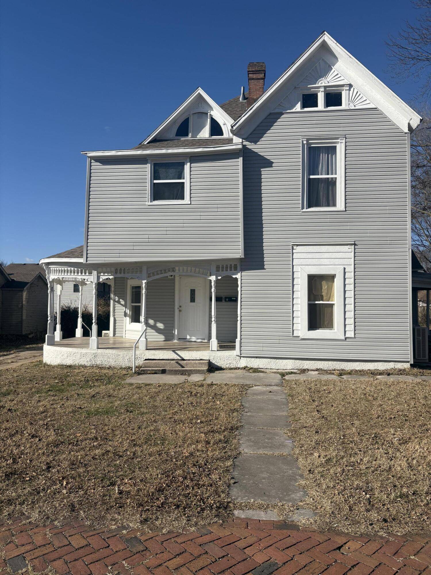 1711 N Washington AVE, Springfield, MO 65803