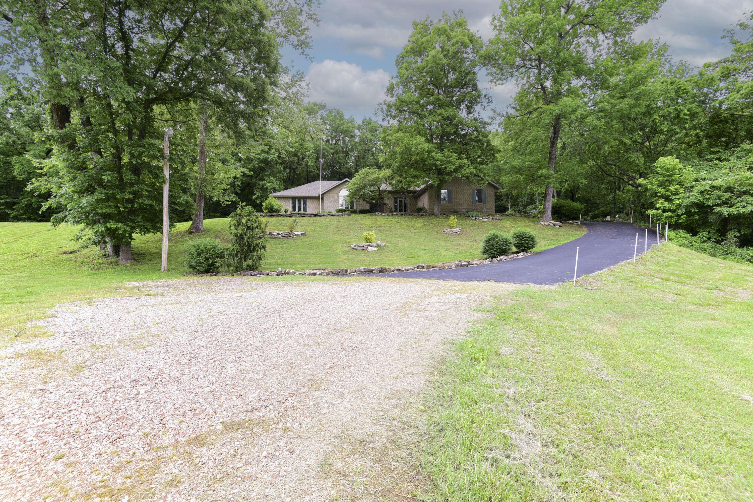 130 Misty Mountain, Hollister, MO 65672