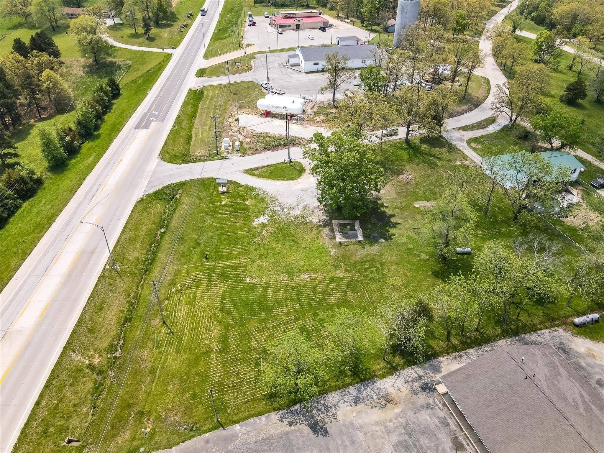1495 S Sam Houston BLVD, Houston, MO 65483